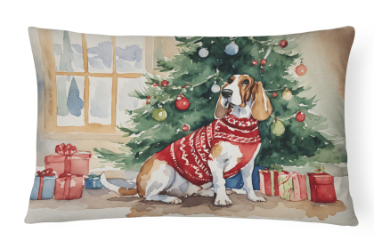 Waiting on Christmas Throw Pillow (Dog Breed: Basset Hound 1241)